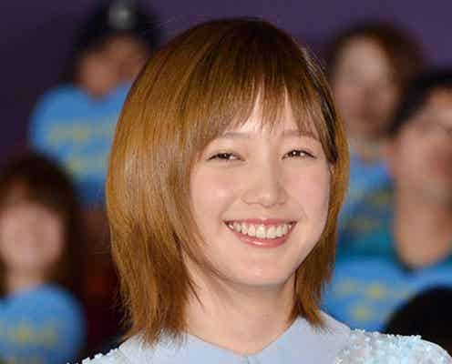 本田翼が黒髪にイメチェン「なんだか見慣れません」