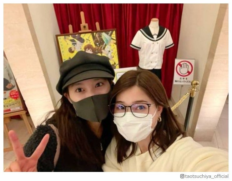 土屋太鳳、姉・炎伽と出演作を鑑賞 2ショットで報告「美人姉妹」「ほっこりした」の声