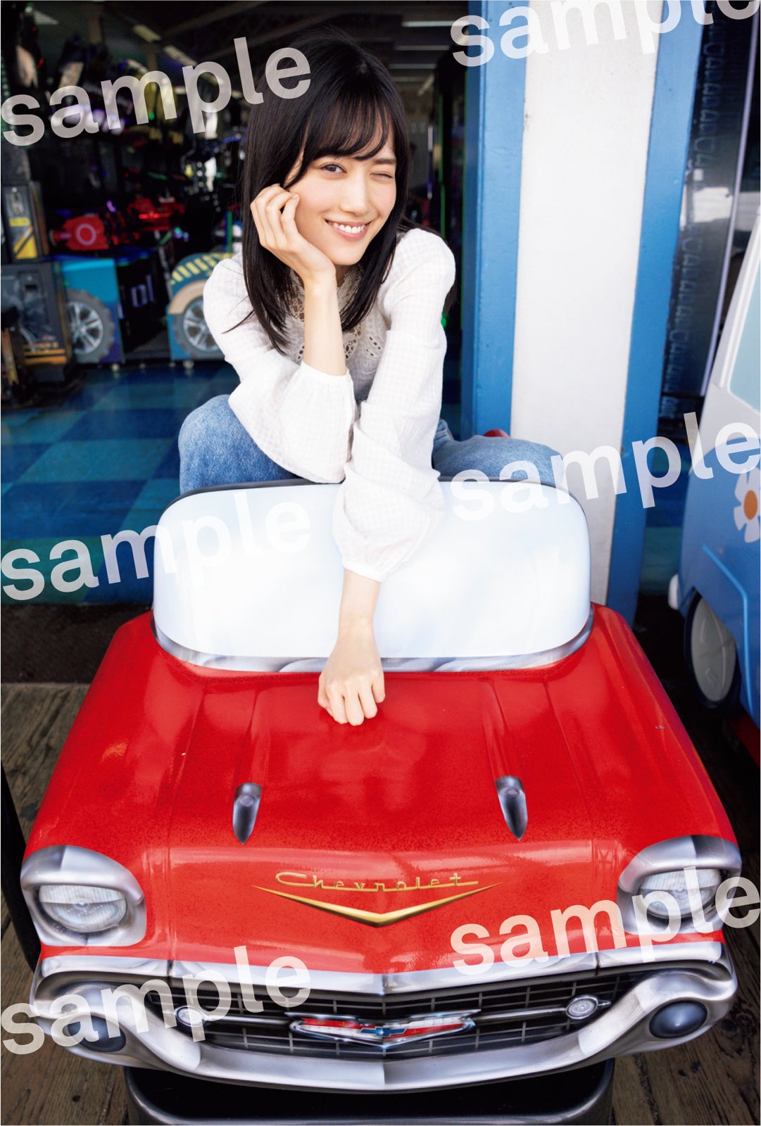 山下美月 2nd写真集「ヒロイン」くまざわ書店限定ポストカード／撮影：須江隆治（See）