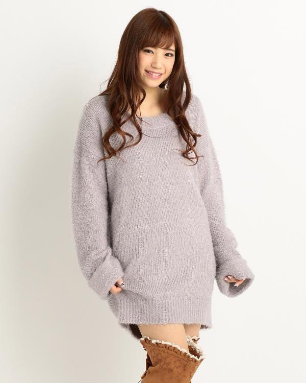 袖フレアシャギーワンピース「LIZ LISA」8,964円(税込)/画像提供:Tokyo Kawaii Life