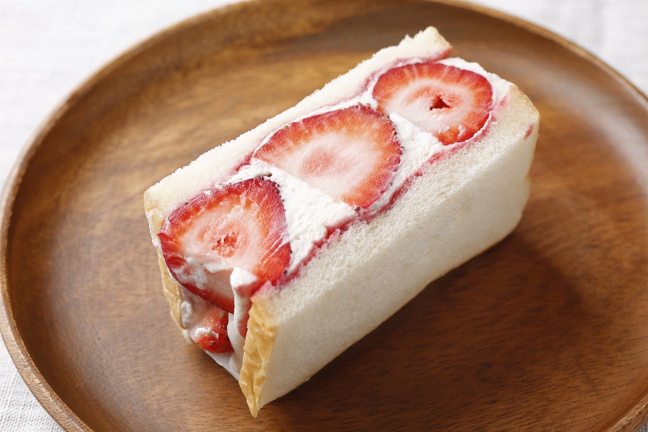 季節のイチゴサンド／画像提供：東京ノアレザン