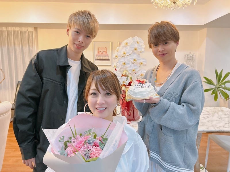 渡辺美奈代オフィシャルブログ「子供たちの成長が嬉しい母」より