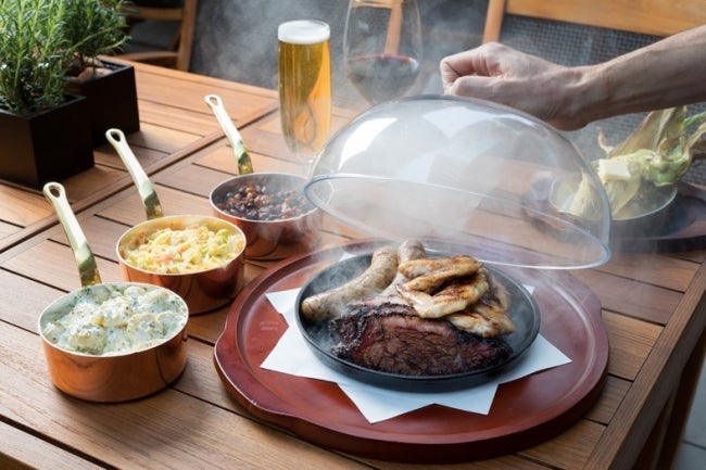 サウスウエスト バーベキュー レギュラーフリーフロ付き（日～水限定）　7,900円、（木 ～ 土限定）8,500円／画像提供：グランド ハイアット 東京