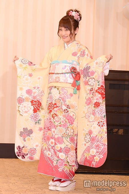 川栄李奈