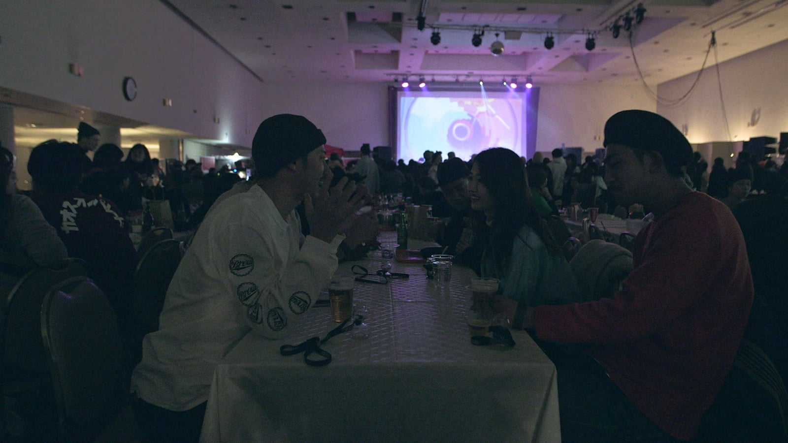 貴之、安未、翔平「TERRACE HOUSE OPENING NEW DOORS」13th WEEK（C）フジテレビ／イースト・エンタテインメント