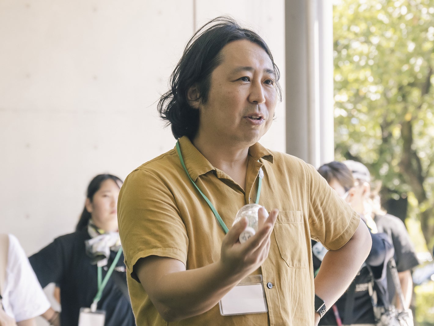 小林啓一監督（C）2024「新米記者トロッ子　私がやらねば誰がやる！」製作委員会