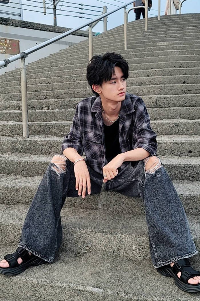 郡司陸永「聖地巡礼 そして江ノ島へ」(提供写真)