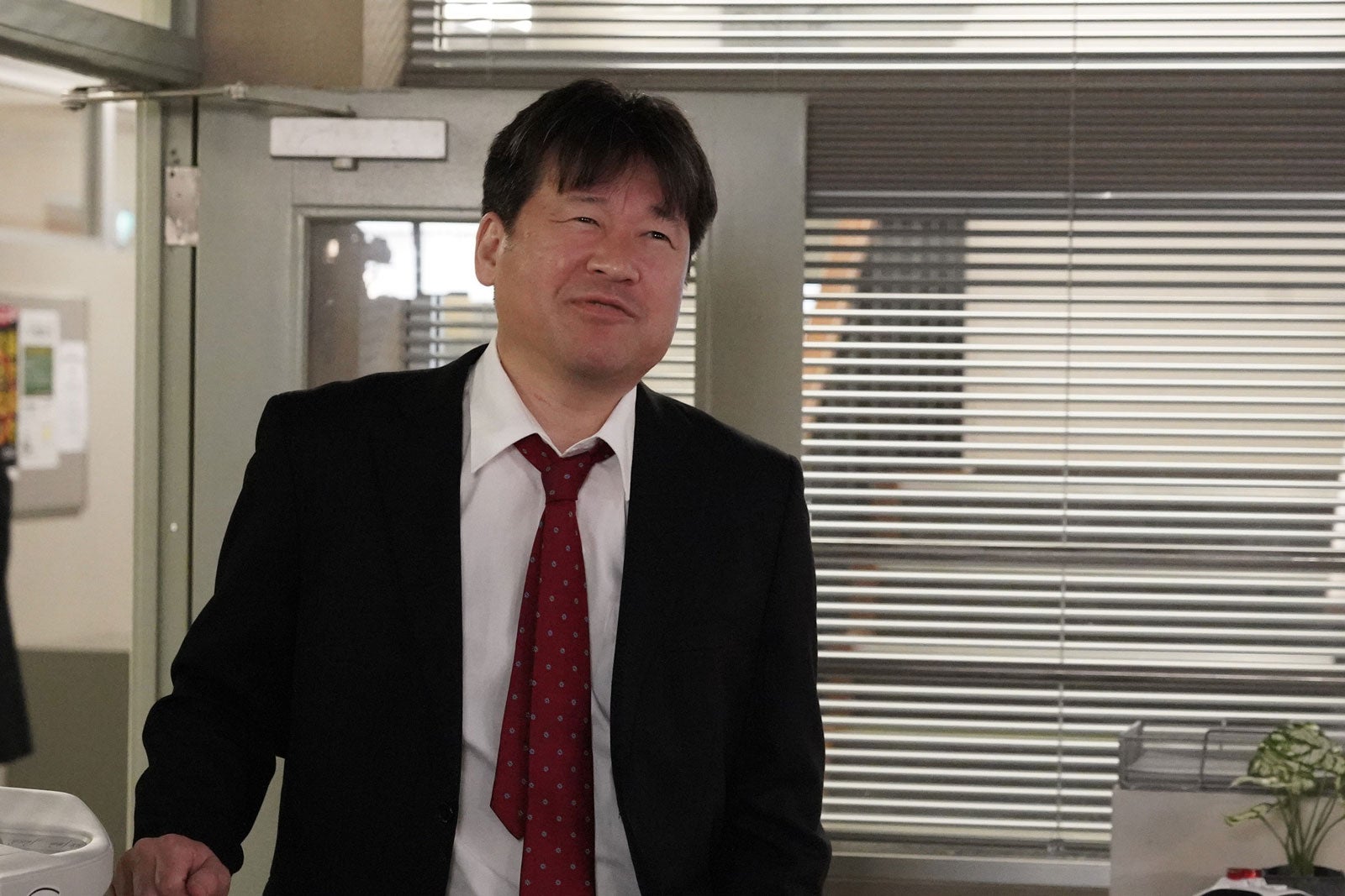 佐藤二朗「トクメイ！警視庁特別会計係」第4話（C）カンテレ