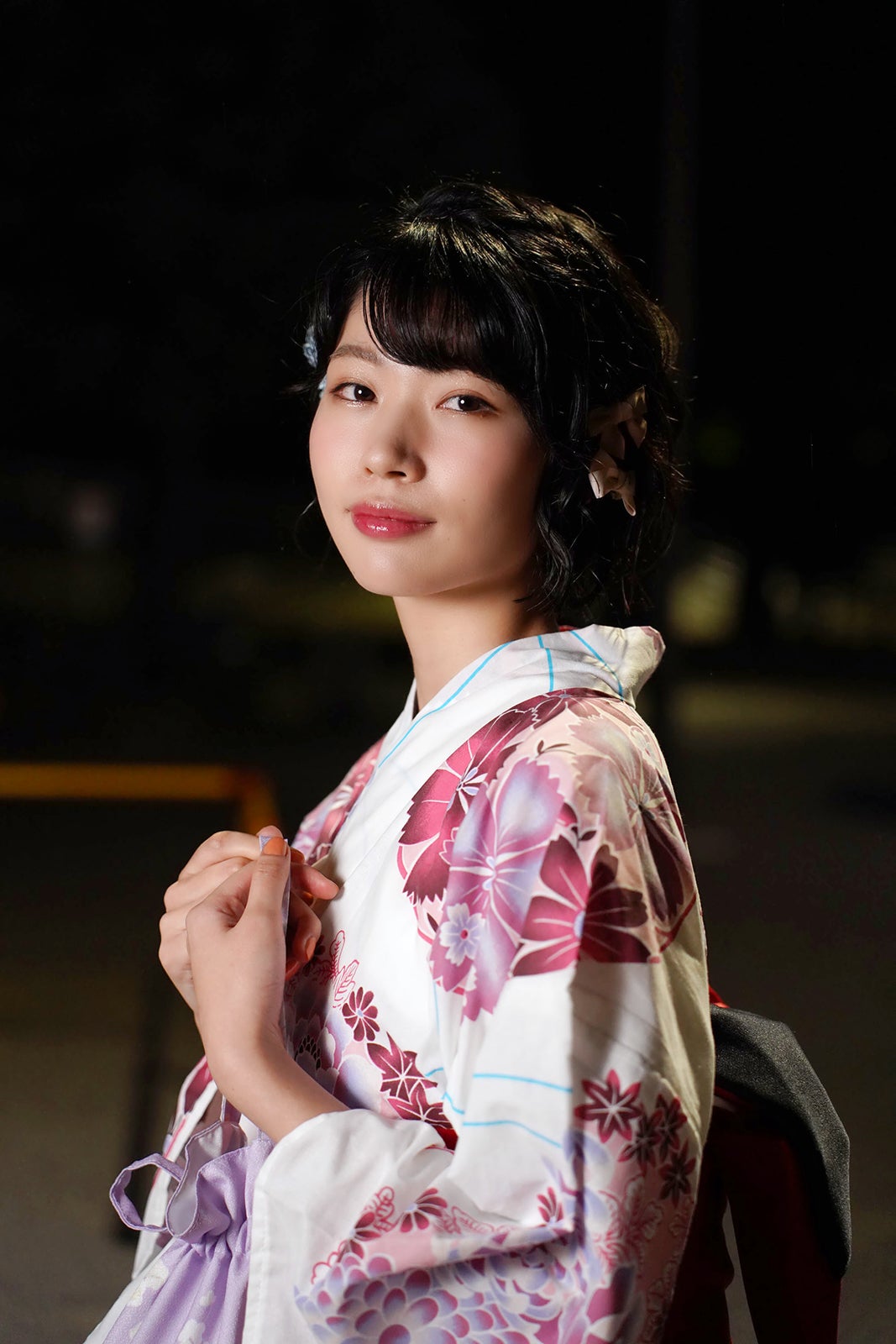 葵うたの（C）エイベックス通信放送／とろける夜製作委員会