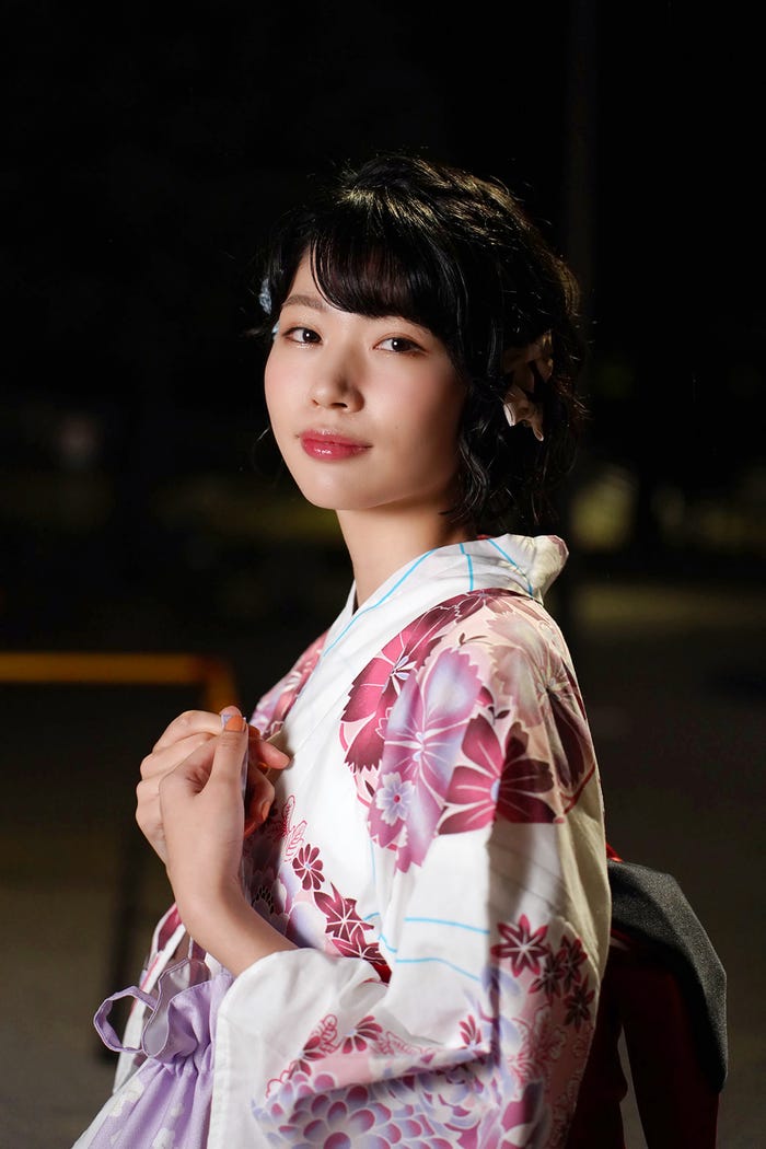 葵うたの(C)エイベックス通信放送/とろける夜製作委員会