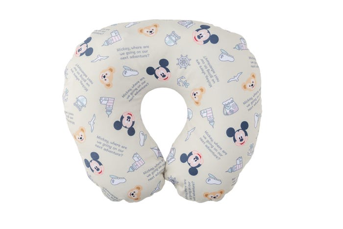 ネックピロー3,800円(C)Disney