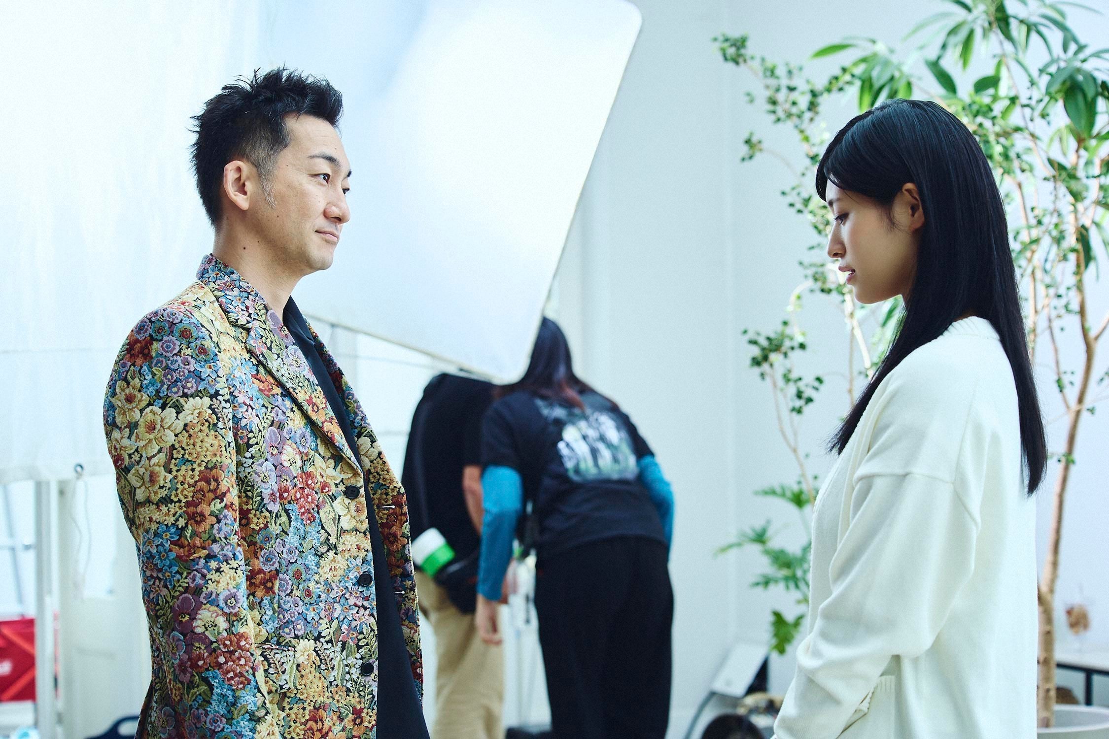 波岡一喜、黎架「Qrosの女」第5話（C）「Qrosの女」製作委員会