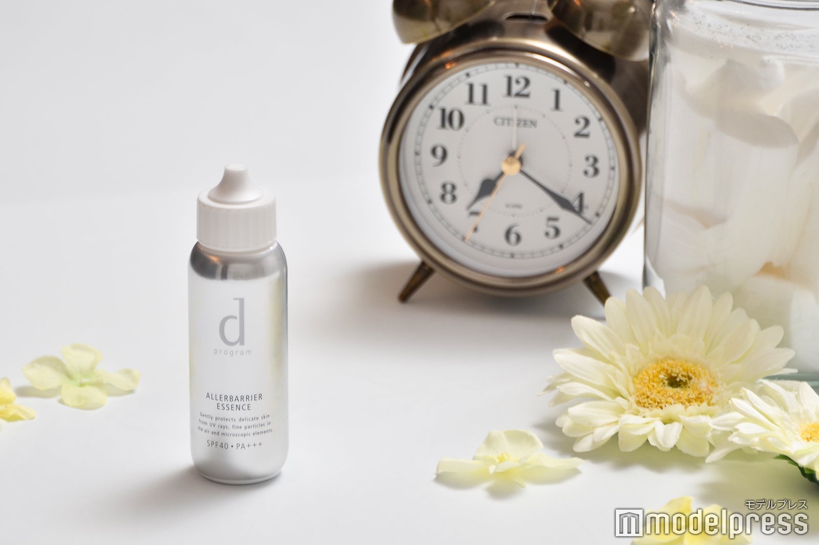 シルバーでスタイリッシュなパッケージも魅力！ｄ プログラム「アレルバリア エッセンス」（C）モデルプレス