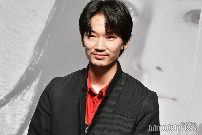 綾野剛(C)モデルプレス