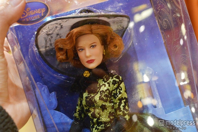 フィギュアも登場／継母