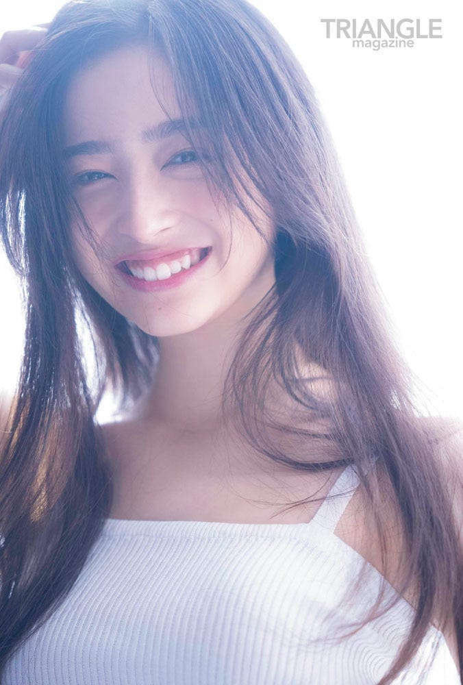 「TRIANGLE magazine 01」井上和セブンネット限定特典ポストカード(講談社)撮影/中村和孝