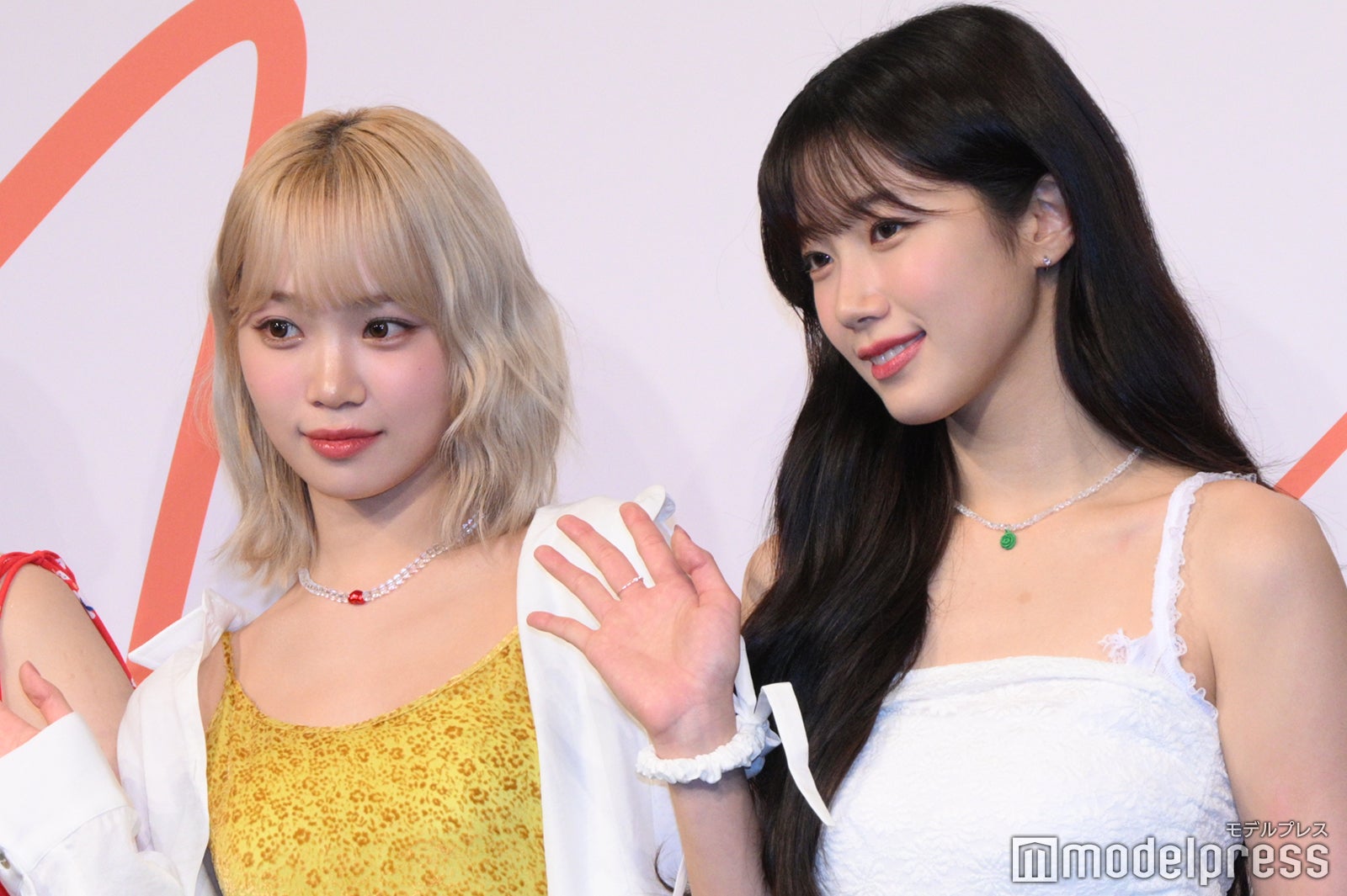 KIM CHAEWON、KAZUHA／LE SSERAFIM（C）モデルプレス