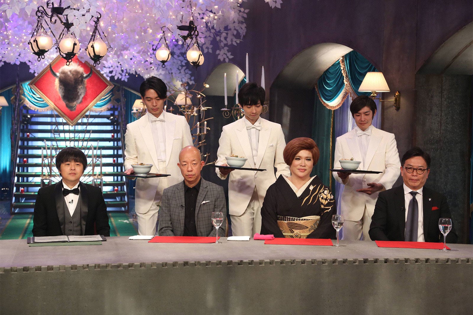 22日放送『ビストロ・アース ～未開拓食材バラエティ～』より（C）フジテレビ