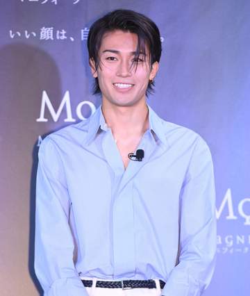 中村敬斗、化粧品イベントに応募者2万人殺到 トークショーでは「サッカー選手になっていなければ」→意外な職業挙げる