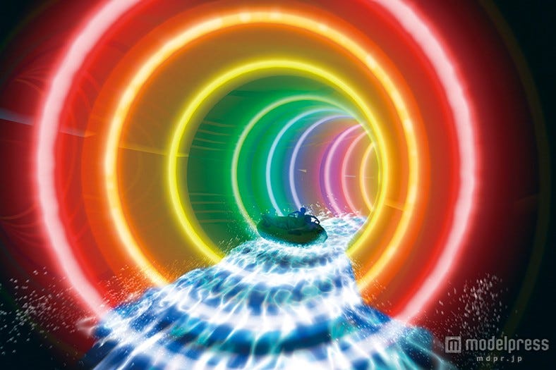 虹色イルミを滑走「蓮沼ウォーターガーデン」にスリル満点ウォータースライダーが初登場