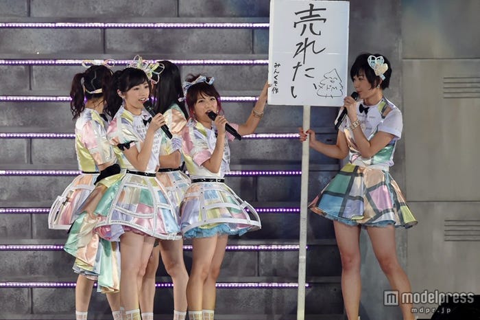 「AKB48グループ東京ドームコンサート~するなよ?するなよ?絶対卒業発表するなよ」最終日より(C)AKS