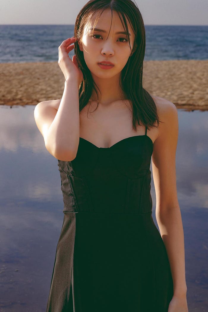 小林由依2nd写真集「意外性」講談社/撮影:柴田フミコ