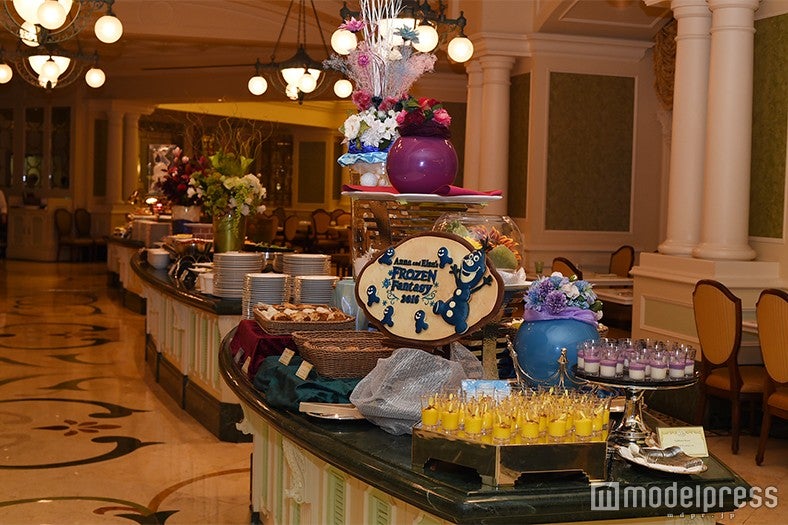 「アナ雪」モチーフがたくさん！ カラフルなディズニーホテルビュッフェでお腹も満足＜試食レポ＞