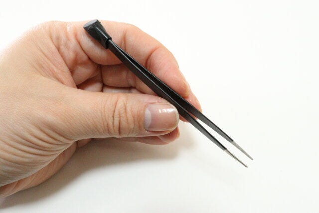 セリア ネイルアート用ピンセット セリアのネイルアート用ピンセット2
