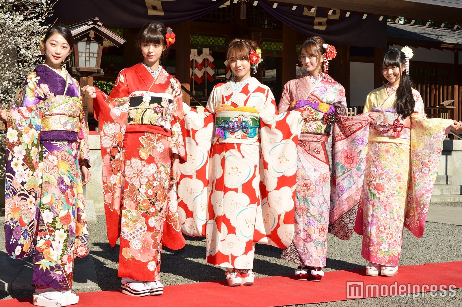 （左から）田辺かほ、鈴木優華、都丸紗也華、加藤雛、神沢有紗 （C）モデルプレス