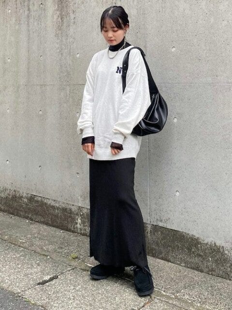 スウェット　コーデ