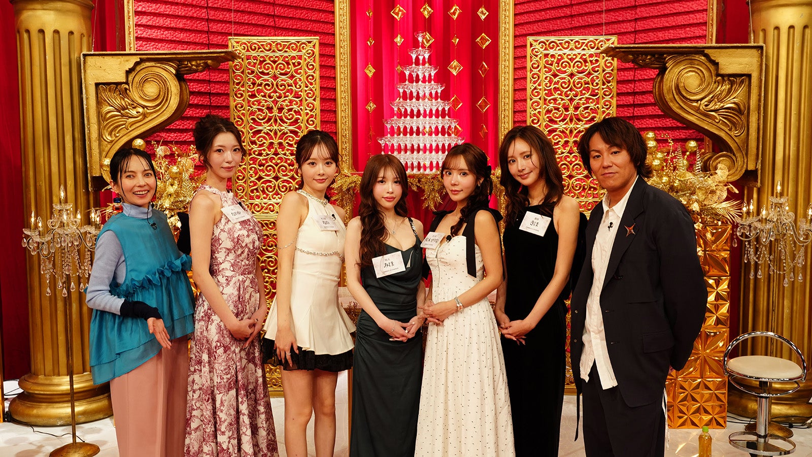 （左から）ベッキー、なのか、なの、みほ、桜木せりな、きほ、狩野英孝（提供写真）