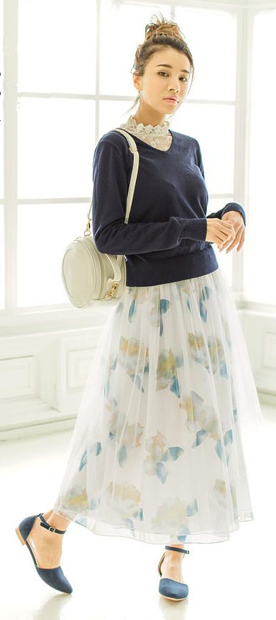 ウォーターフラワー柄チュールスカート「Re:EDIT by GALSTAR」3,198円(税込)/画像提供:Re:EDIT by GALSTAR