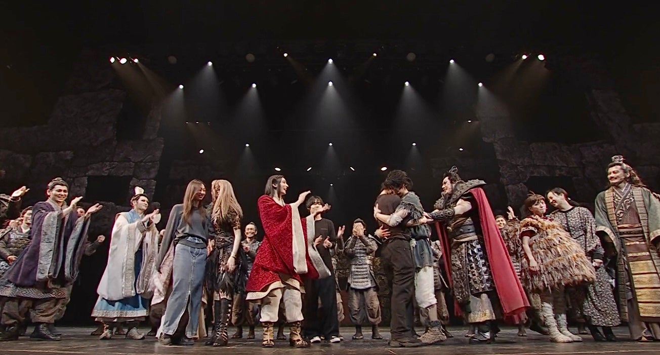 舞台「キングダム」大千穐楽より（C）原泰久／集英社