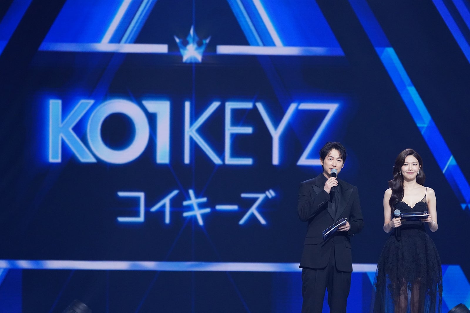 ディーン・フジオカ、チェ・スヨン（C）PRODUCE 101 JAPAN 新世界