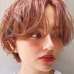 センター分け女子が急増中 長さ別 人気のセンター分けヘアスタイル3選 モデルプレス