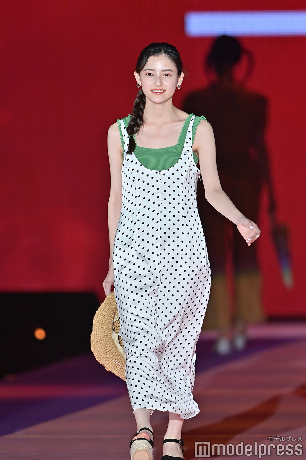 （C）モデルプレス