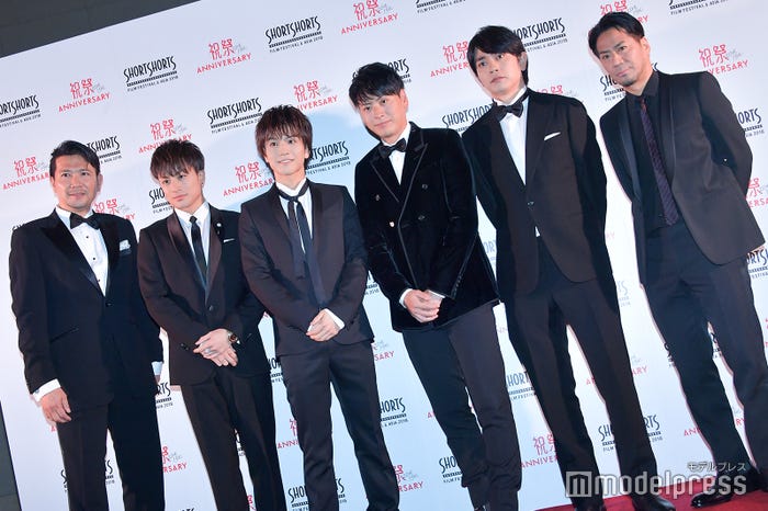 (左から)別所哲也、白濱亜嵐、岩田剛典、山下健二郎、青柳翔、EXILE HIRO(C)モデルプレス