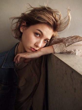 渡部建のラジオ「GOLD RUSH」終了　新番組に長谷川ミラの「START LINE」