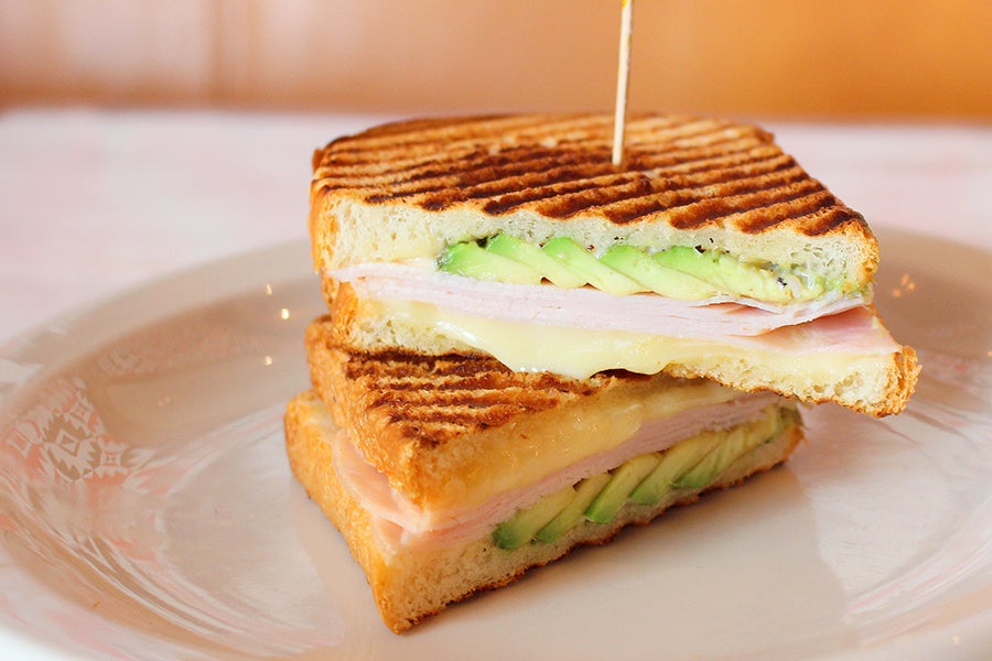 GOOD TOWN BAKEHOUSE サンクトガーレン ターキー アボカド モッツァレラチーズ パニーニ