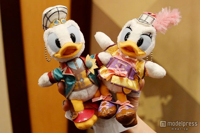 ぬいぐるみバッジ各¥1600/ディズニーシー