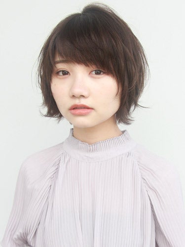 ぽっちゃりさんでも小顔見えが叶うショートボブ15選 丸顔に似合うシルエットとは モデルプレス ぽっちゃりさんでも小顔見えが叶うショートボブ15選 丸顔に似合うシルエットとは モデルプレス