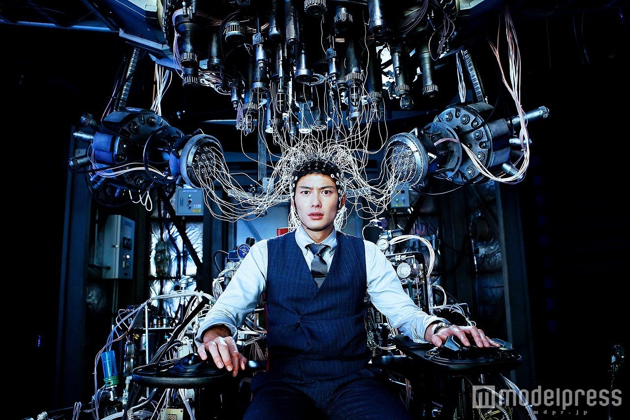 岡田将生、恐怖？苦痛？謎の表情を披露　松坂桃李は生田斗真と緊迫の状況に