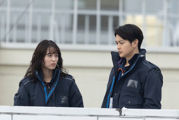 清野菜名、瀬戸康史「119エマージェンシーコール 」最終話(C)フジテレビ