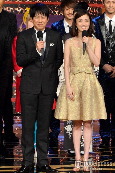 安住紳一郎TBSアナウンサー、上戸彩（2着目）