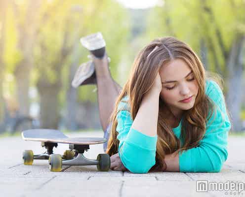 「ちょっと勘弁…!」男性をムッとさせる女性のNG甘え方