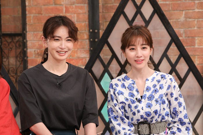 長谷川京子、田中みな実(C)カンテレ