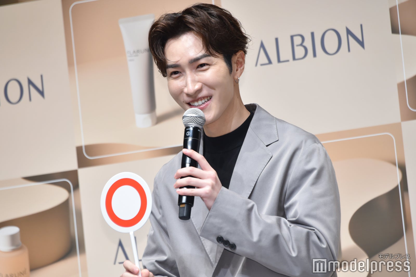 Snow Man渡辺翔太、早速アンバサダークビにビビる MCから辛口発言も