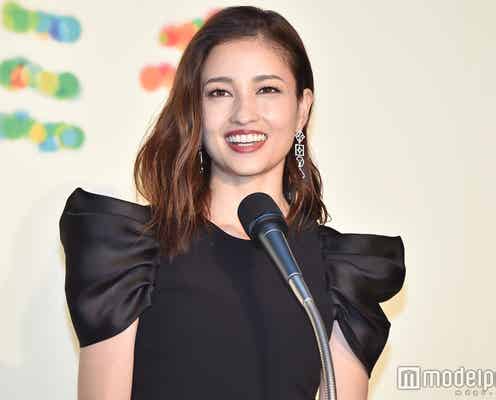 黒木メイサ、12年前のプリクラ公開 ミニスカ美脚…「変わらず美しい」の声