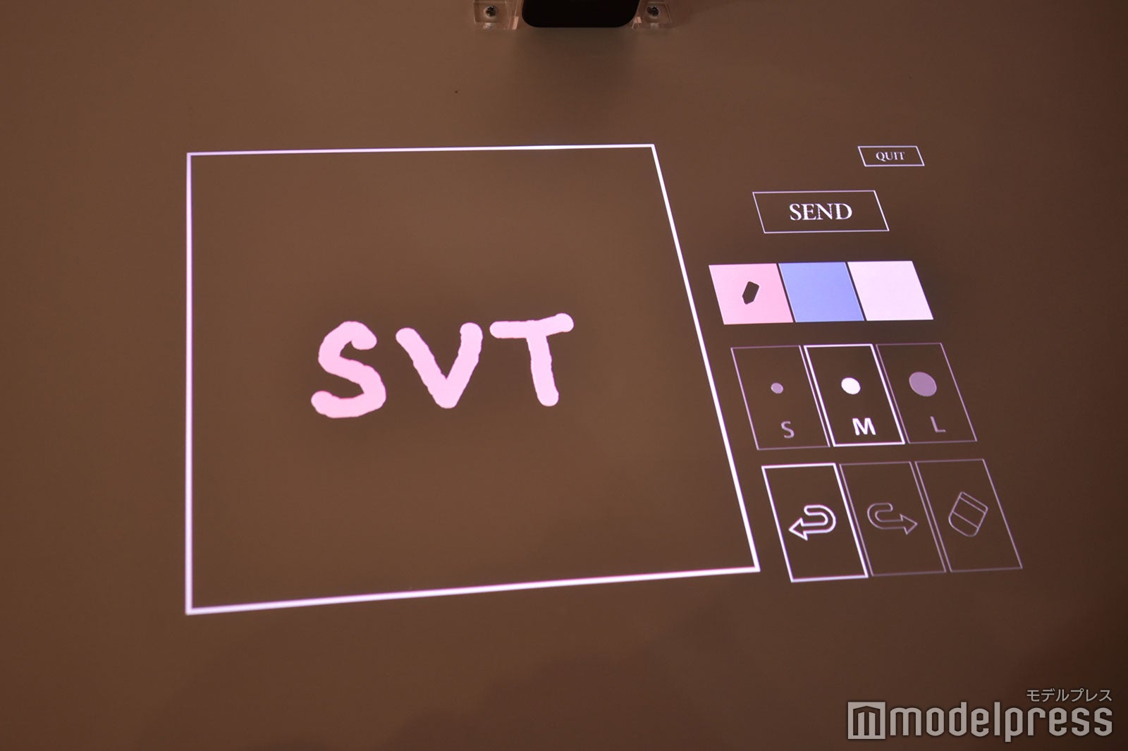 SEVENTEEN「Digital Message Board」記者が実際に体験（C）モデルプレス