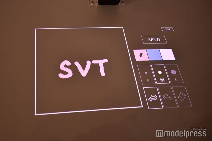 SEVENTEEN「Digital Message Board」記者が実際に体験(C)モデルプレス